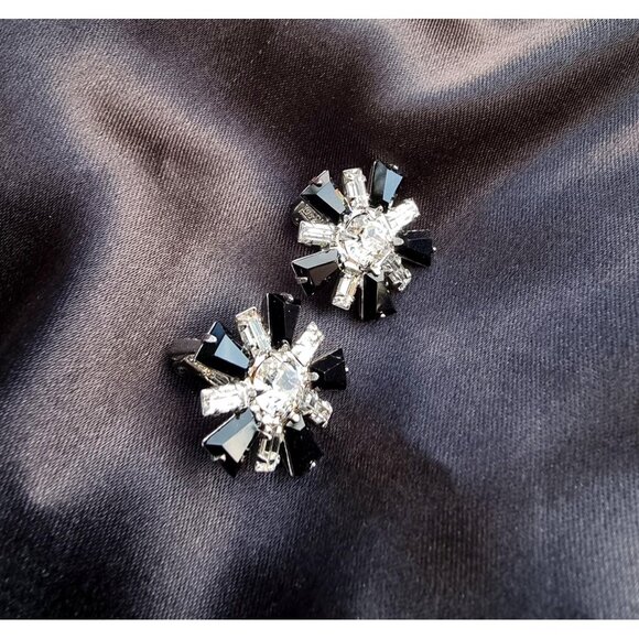 Rare Find Vintage B DAVID Signed Black and Clear Austrian Crystal Star Earrings - Picture 4 of 7
